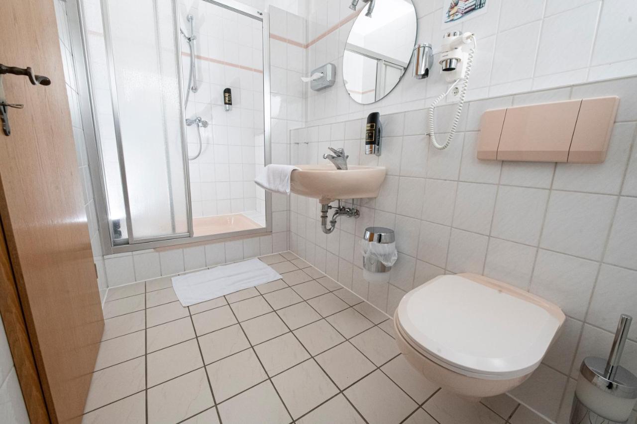 Zum Alten Faehrhaus - Bed & Breakfast Wrohm Экстерьер фото